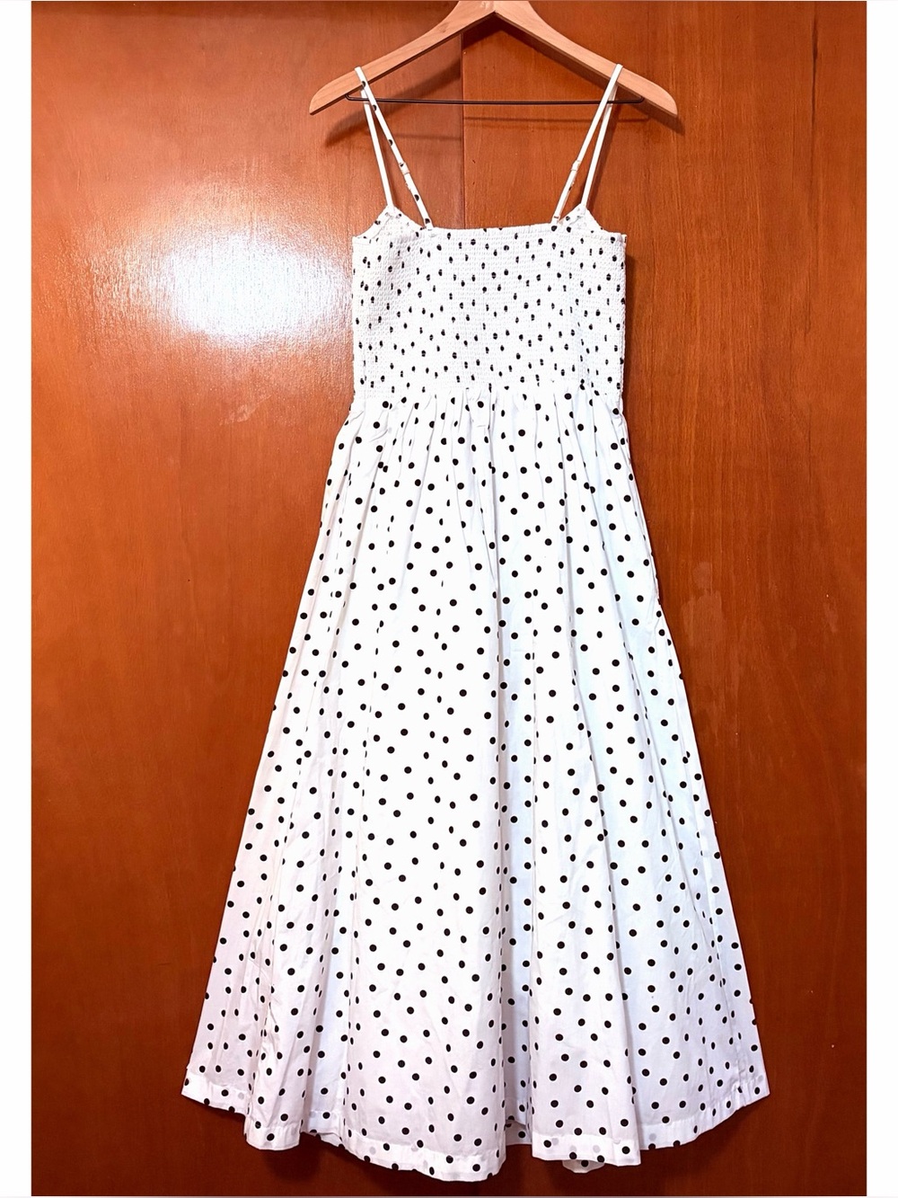 Abercrombie & Fitch Polka Dot Dipped Waist Smocked Midi Dress White - Picture 6 of 11